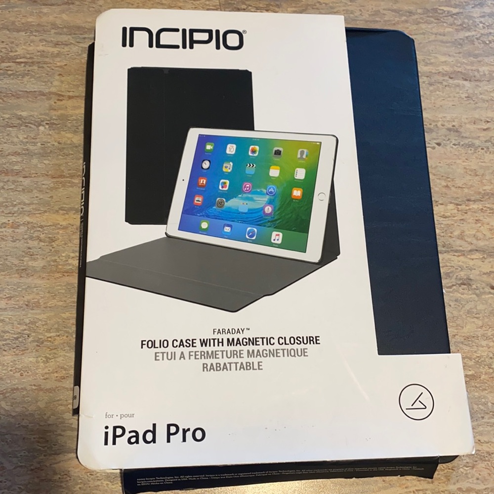 NEW IPad Pro Magnetic Case